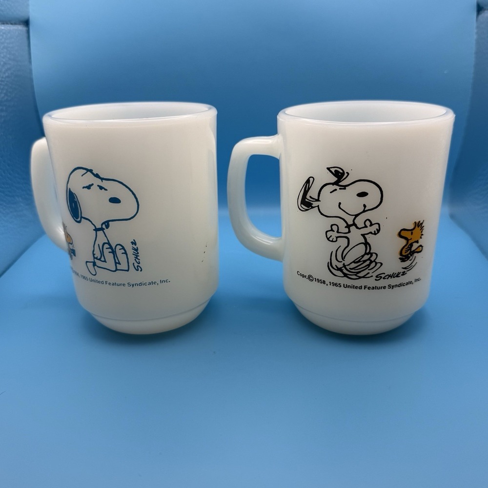 Vintage Fire King Snoopy Woodstock Mug Lot 2 Peanuts Milk Glass Anchor Hocking